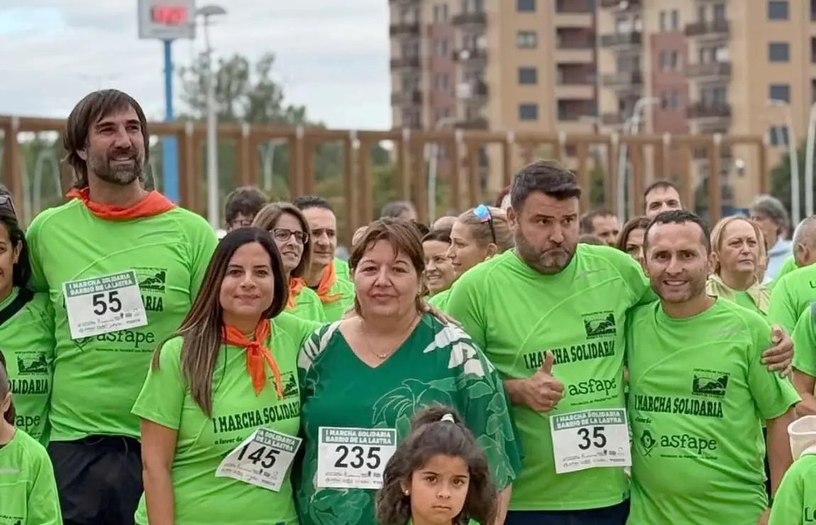 La Lastra acoge la I Marcha Solidaria de Asfape en apoyo a los niños con Perthes. Vecinos, asociaciones y representantes públicos se sumaron a una jornada que reclama más investigación y cribado neonatal en Castilla y León.