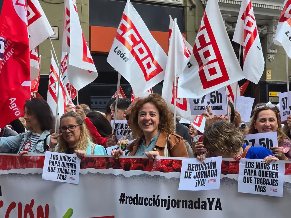 Concentración ante la Fele (1)
