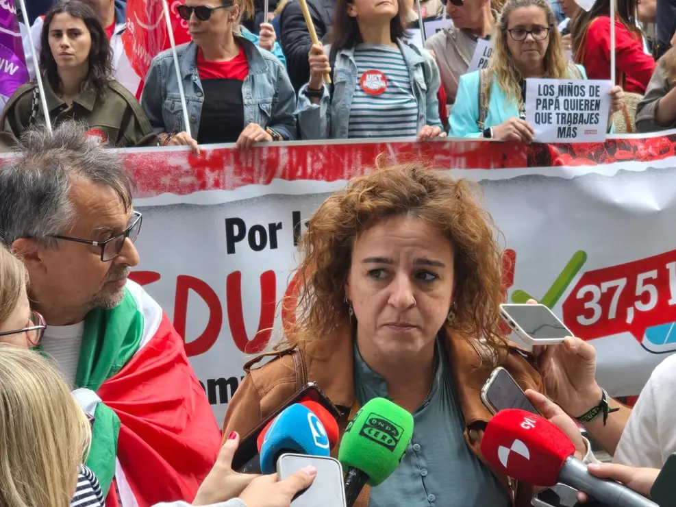Concentración ante la Fele (4)