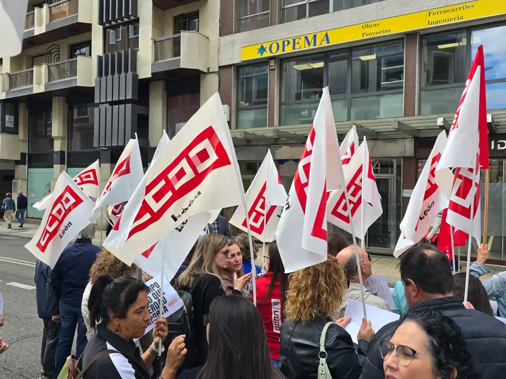 Concentración ante la Fele (7)