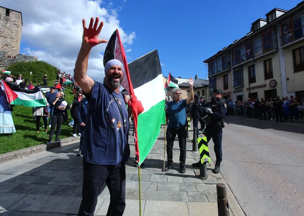 Protesta Vuelta a España (6)