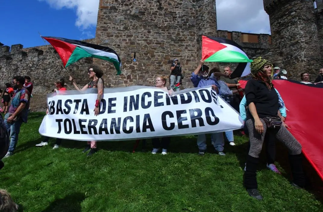Protesta Vuelta a España (8)