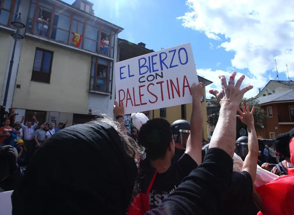 Protesta Vuelta a España (24)