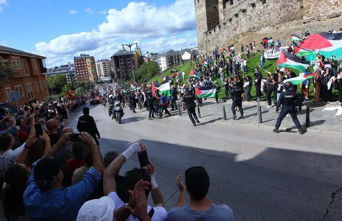 Protesta Vuelta a España (29)
