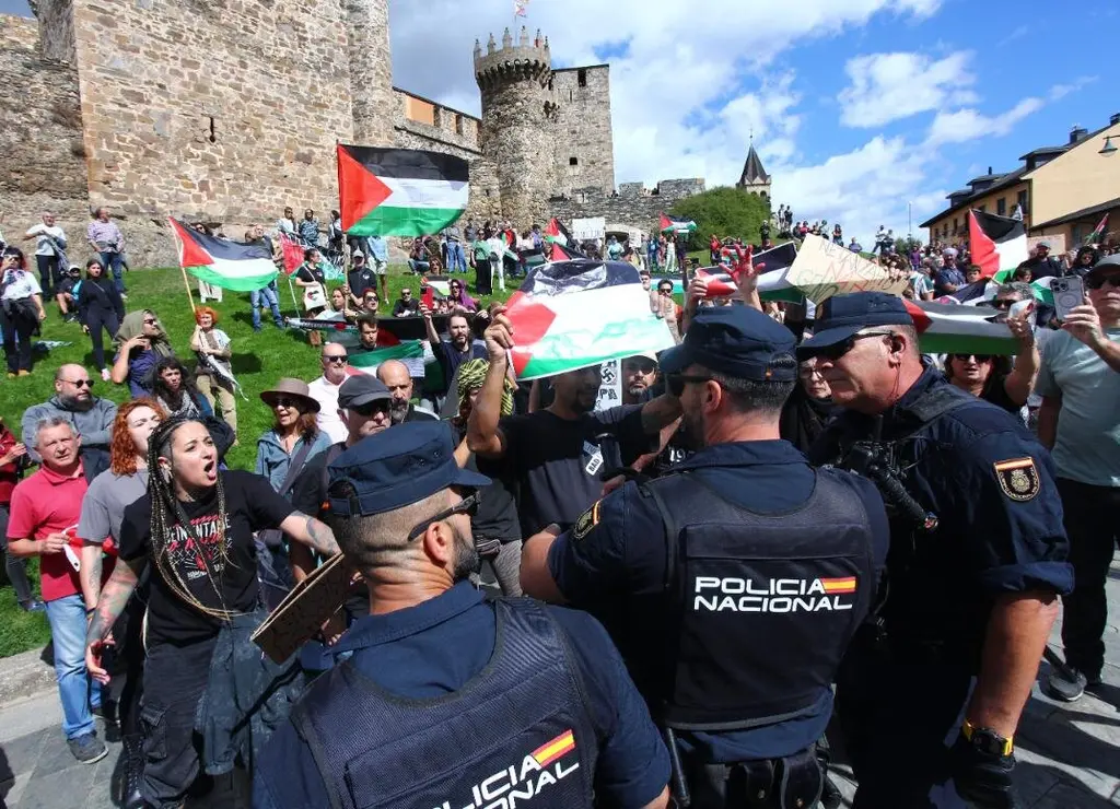 Protesta Vuelta a España (41)