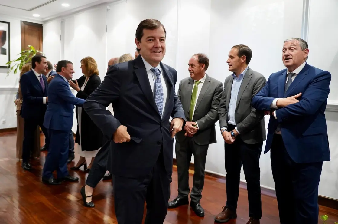 Diputaciones y Junta (8)