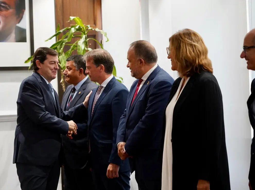 Diputaciones y Junta (13)