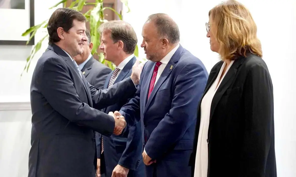 Diputaciones y Junta (14)