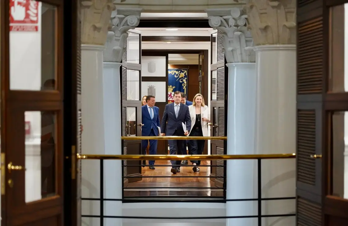 Diputaciones y Junta (17)