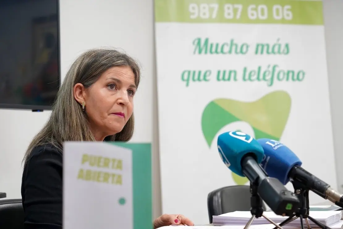 El Teléfono de la Esperanza de León presenta una campaña de prevención del suicidio, la programación formativa de la entidad y próximas actividades.