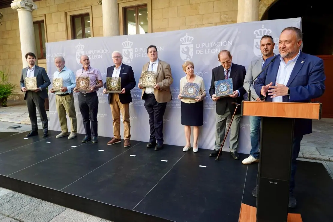 Pendones Diputación (5)