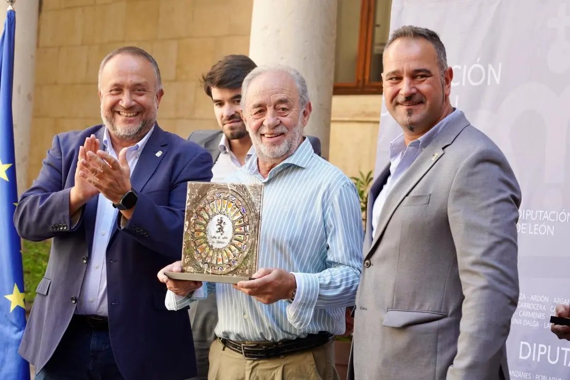 Pendones Diputación (6)