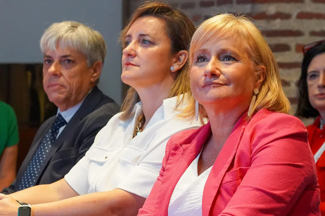 La consejera de Industria, Comercio y Empleo, Leticia García, inaugura la jornada central del IV Congreso de Mujeres Empresarias EDA 2025 ‘Reduciendo la brecha STEM: Mujeres del Futuro’