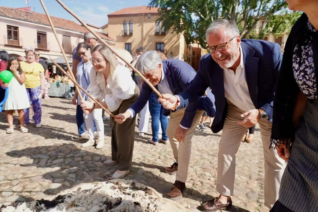 El delegado territorial de la Junta, Eduardo Diego, ejerce como pregonero de la Romería de La Melonera, a la que también acude el presidente de las Cortes de Castilla y León, Carlos Pollán