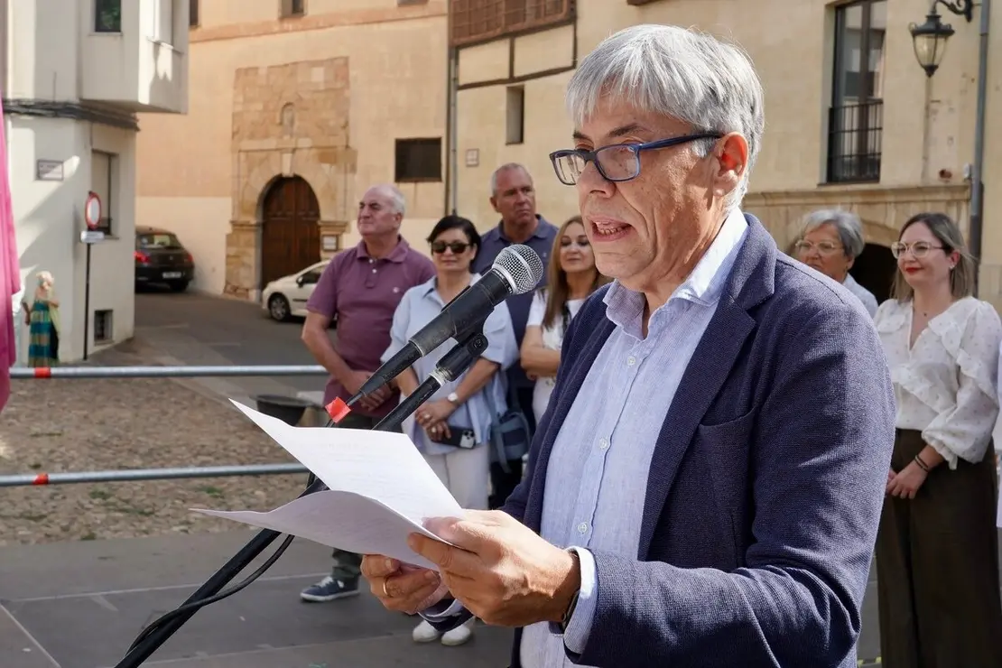 El delegado territorial de la Junta, Eduardo Diego, ejerce como pregonero de la Romería de La Melonera, a la que también acude el presidente de las Cortes de Castilla y León, Carlos Pollán
