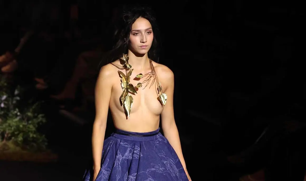 Desfile de la diseñadora Leonesa, María Lafuente en la Mercedes - Benz Fashion Week.