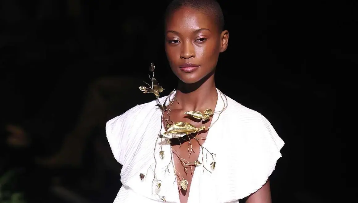 Desfile de la diseñadora Leonesa, María Lafuente en la Mercedes - Benz Fashion Week.