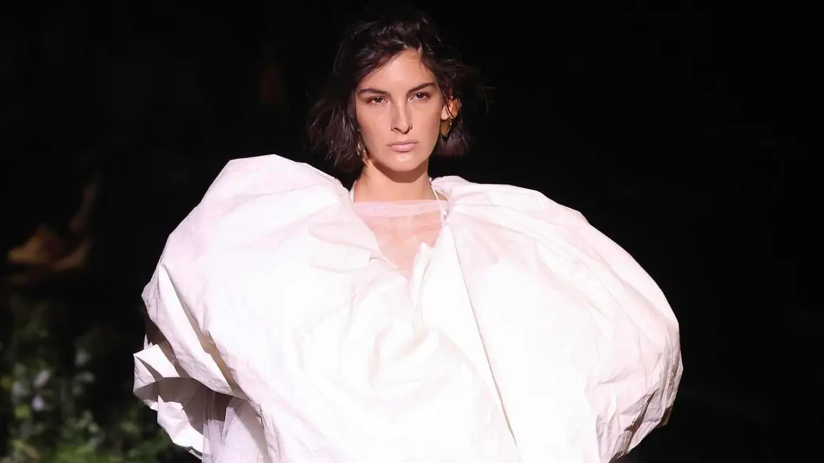 Desfile de la diseñadora Leonesa, María Lafuente en la Mercedes - Benz Fashion Week.