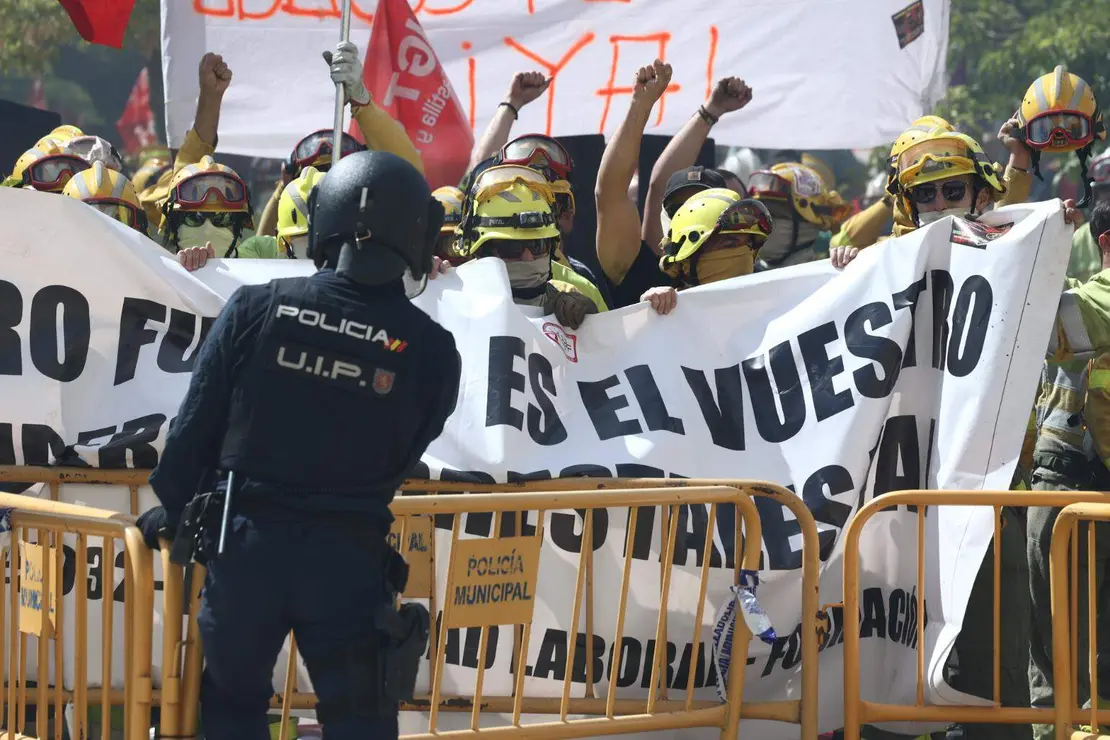 mani bomberos cortes (24)