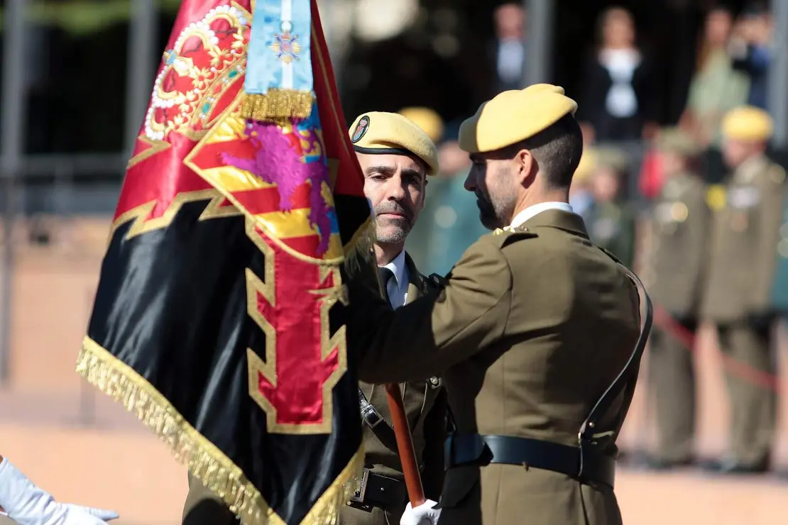 El teniente general jefe de la Unidad Militar de Emergencias, Francisco Javier Marcos Izquierdo, preside el acto de relevo en el mando del Quinto Batallón de Intervención en Emergencias de la Unidad Militar de Emergencias, del que toma posesión el teniente coronel don Pablo Samaniego Pérez. Foto: Peio García