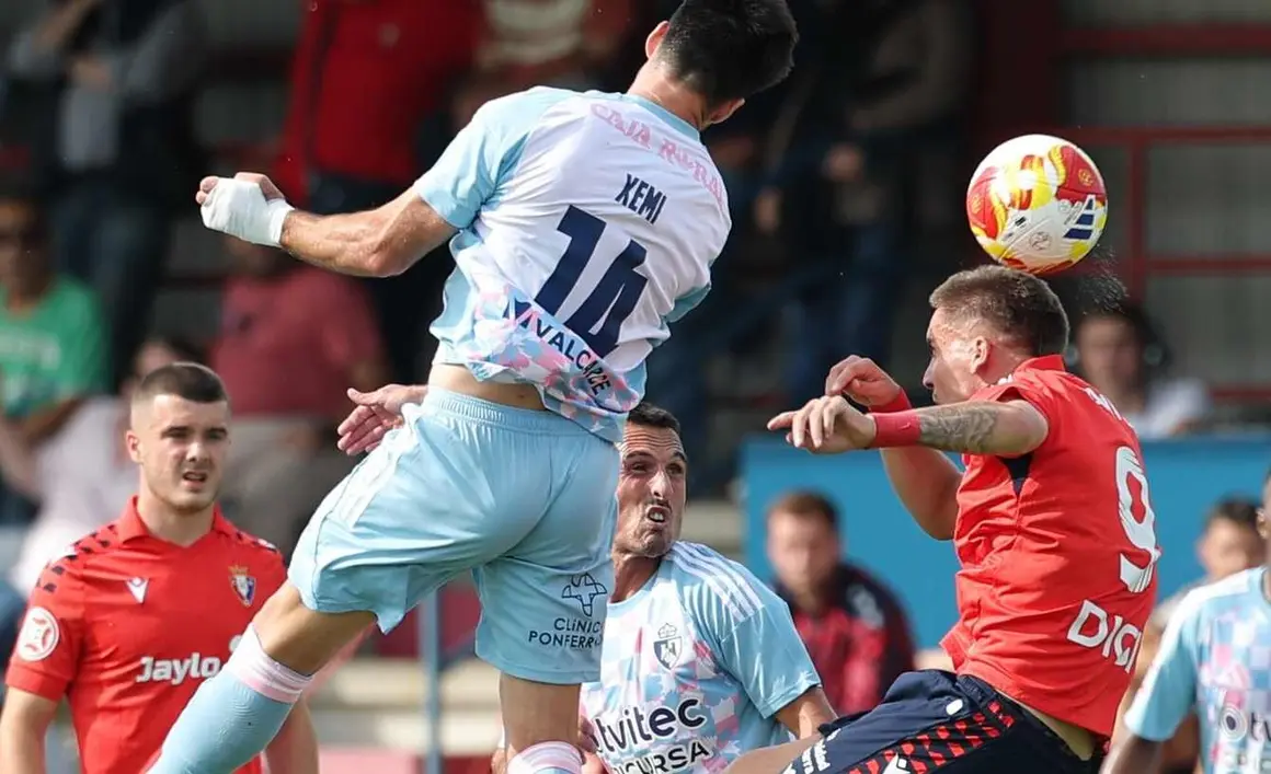 La Ponferradina perdona y se conforma con un empate en Tajonar. Los bercianos suman un punto ante Osasuna Promesas tras desperdiciar numerosas ocasiones.