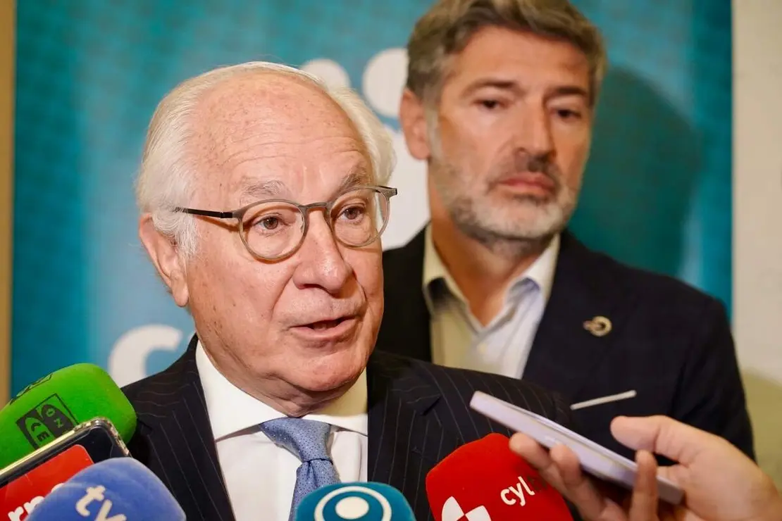 El presidente del Círculo de Empresarios, Juan María Nin, participa en un Encuentro Empresarial organizado por el Círculo Empresarial Leonés