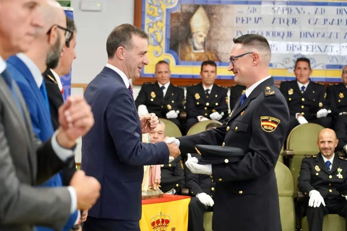 Festividad de los Ángeles Custodios, patrones de la Policía Nacional