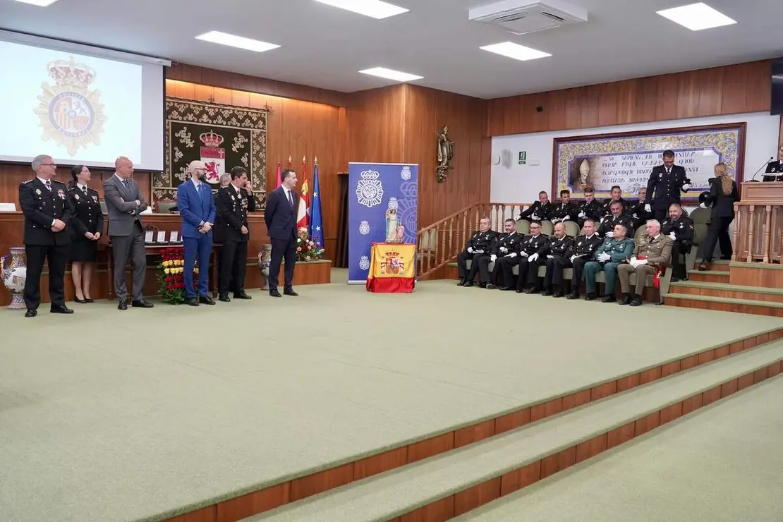 Festividad de los Ángeles Custodios, patrones de la Policía Nacional