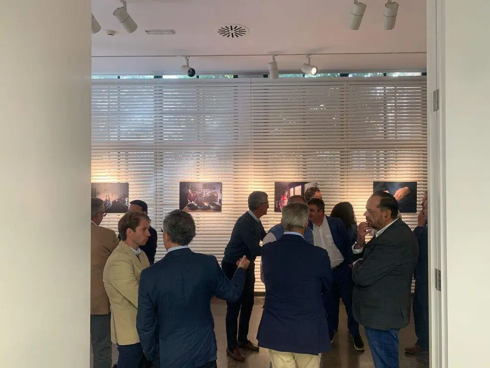 Inauguración de la exposición ‘Mujeres leonesas’ de Mauricio Peña (16)