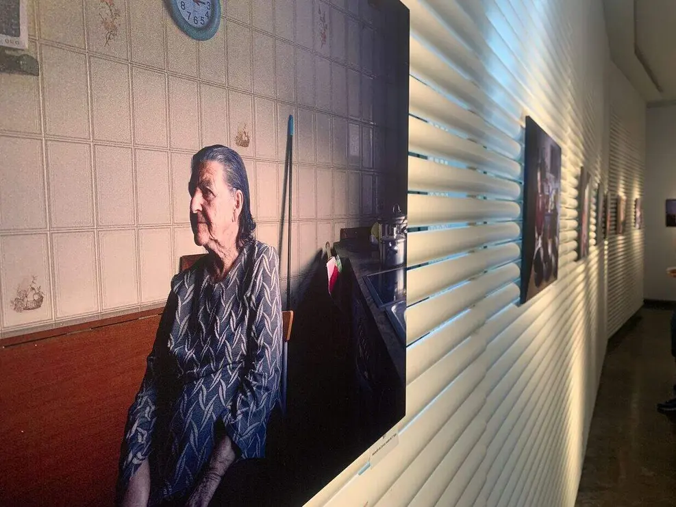 Inauguración de la exposición ‘Mujeres leonesas’ de Mauricio Peña (17)