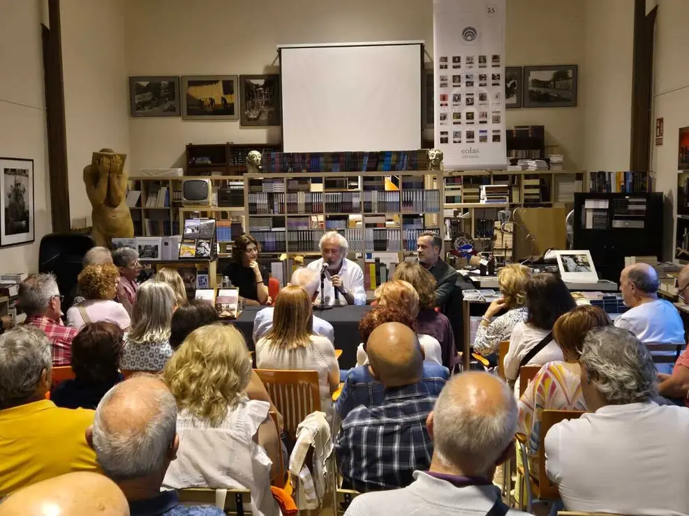 Presentación libro Julio Llamazares (3)