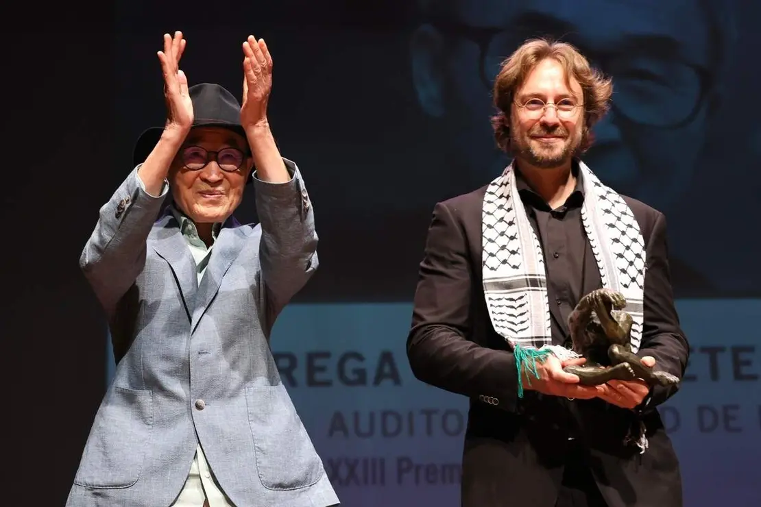 Acto de entrega del XXIII Premio Leteo al poeta surcoreano Ko Un