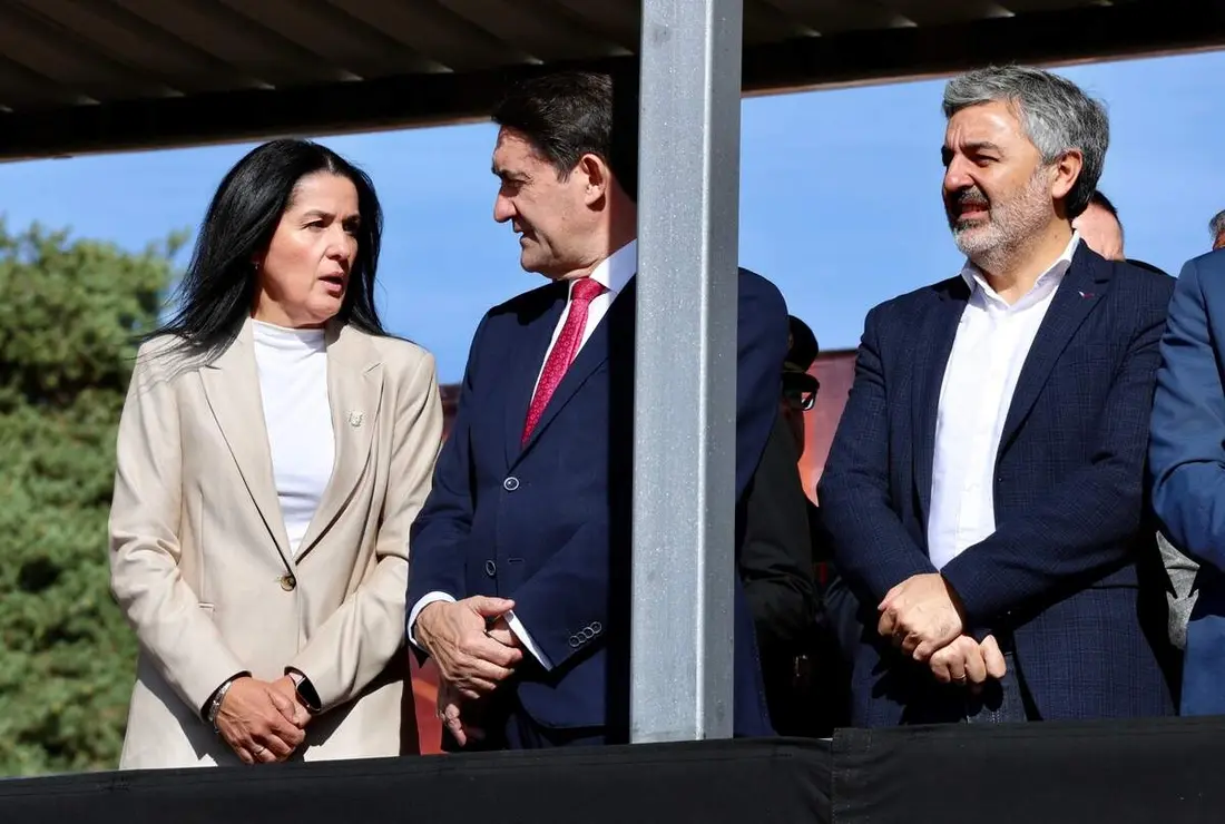 El general de división, representante institucional del Ejercito de Tierra en Castilla y León y jefe de la División San Marcial, Mariano Arrazola Martínez, preside el acto de celebración de la festividad de Nuestra Señora del Rosario, patrona de la Unidad Militar de Emergencias