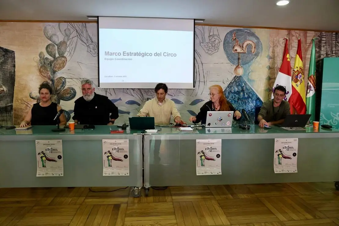 La Federación Estatal de Profesionales de Circo presenta el Marco Estratégico de Circo del Estado