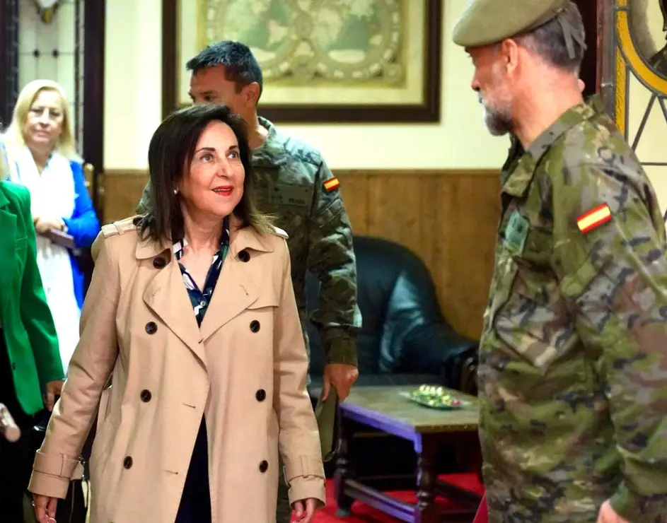 Ministro (2)