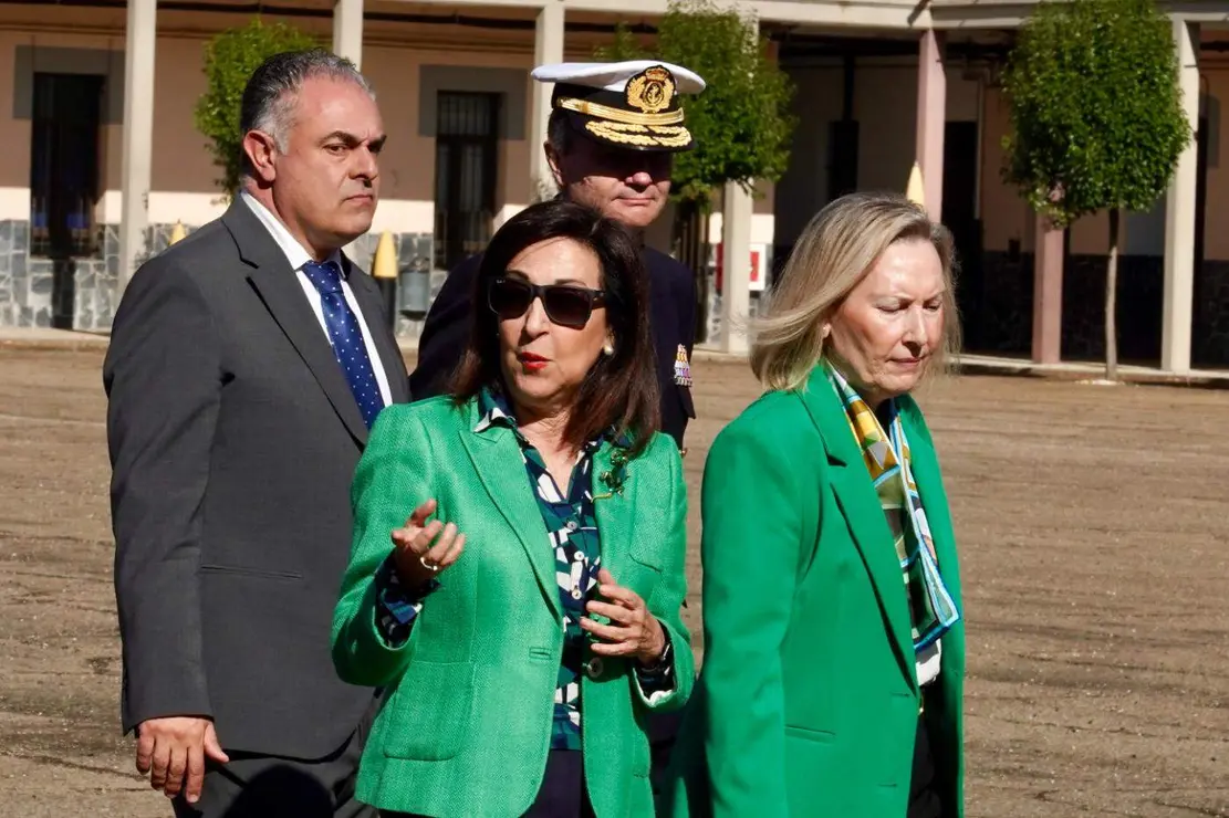 La ministra de Defensa, Margarita Robles, visita el Regimiento de Artillería Lanzacohetes de Campaña (Ralca 63) del Ejército de Tierra, con sede en el Acuartelamiento Santocildes de Astorga. Foto: Campillo