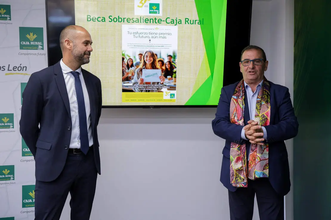 Caja Rural presenta la Beca Sobresaliente para premiar el esfuerzo académico de los jóvenes