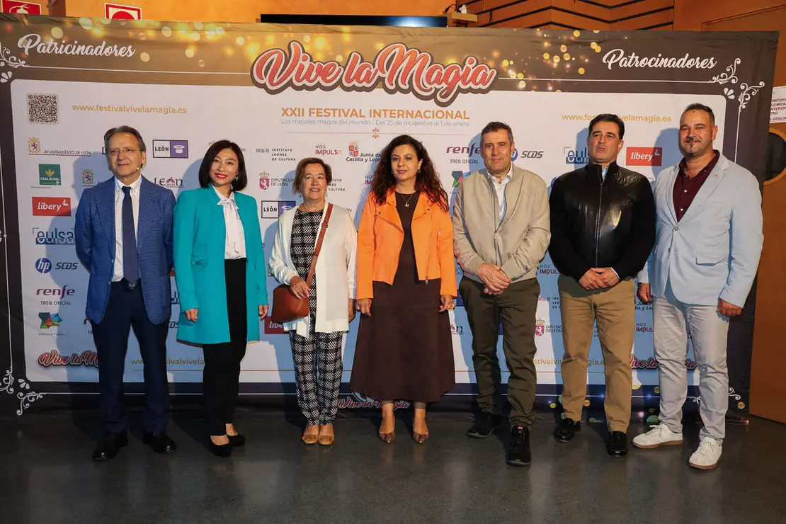 Acto de presentación del Festival Internacional León Vive la Magia 2025