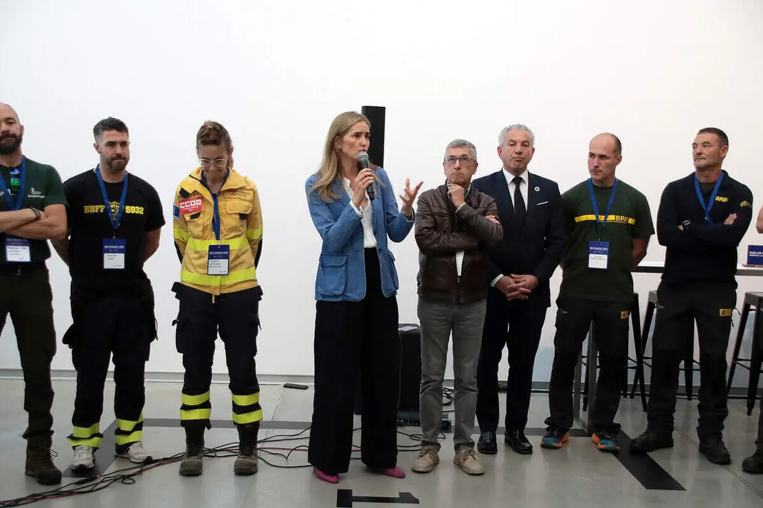 La vicepresidenta Sara Aagesen y el delegado del Gobierno, Nicanor Sen, se reúnen con brigadistas BRIF en la segunda jornada de la Convención por un Pacto de Estado frente a la Emergencia Climática
