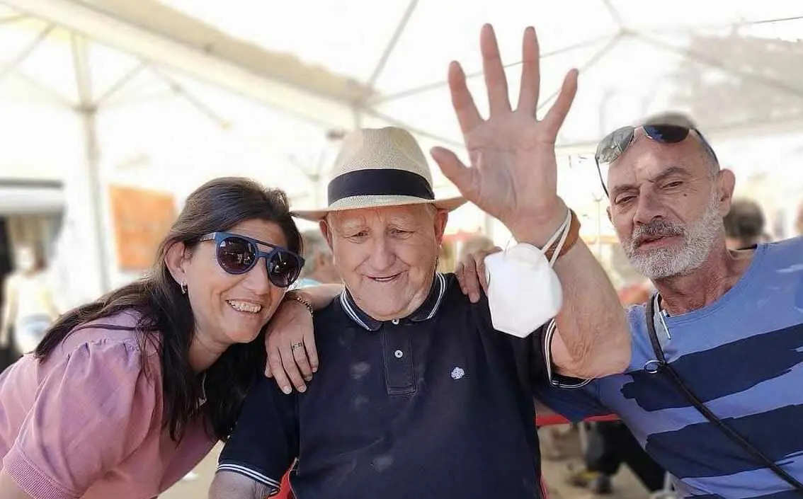Tito (6)