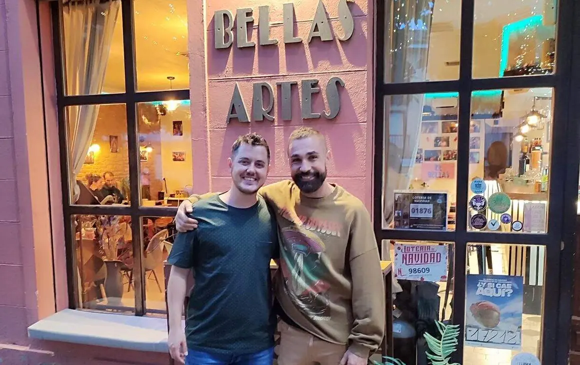 Marcos Castro, organizador de la Poetry Slam León, en el Café Bar Bellas Artes