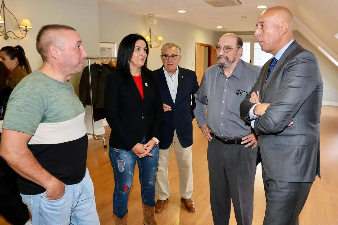 Un instante de la antesala de la rueda de prensa. Foto: Campillo