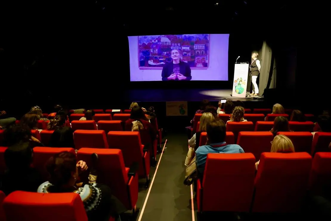 Clausura de la jornada ‘Mujeres rurales frente a la emergencia climática: presente y futuro’ de la Federación de Asociaciones de Mujeres Rurales, con la participación de la ministra para la Transición Ecológica y el Reto Demográfico, Sara Aagesen (‘online’), la presidenta de Fademur, Teresa López, y el alcalde de León, José Antonio Diez