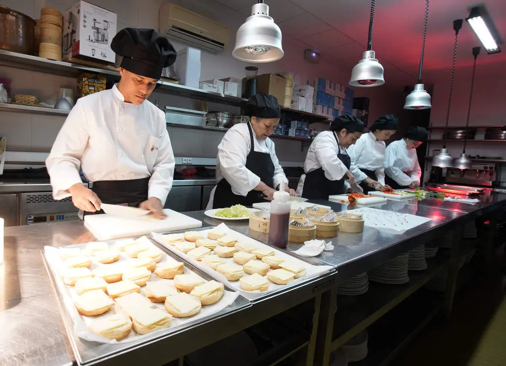 Participantes en el proyecto enmarcado en el programa 'Comanda en Ruta. Un paso más', de la Gastroescuela
