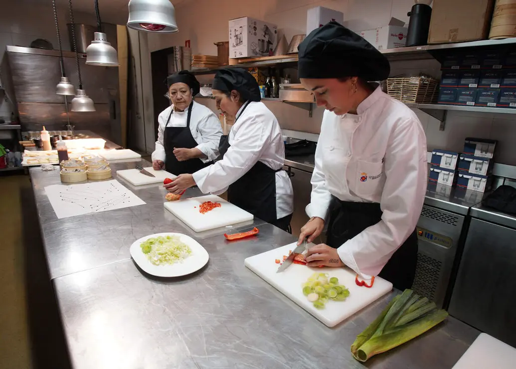 Participantes en el proyecto enmarcado en el programa 'Comanda en Ruta. Un paso más', de la Gastroescuela