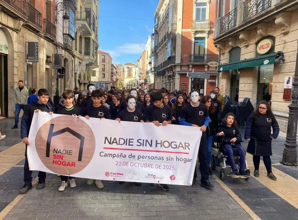 Acto de calle- León- Nadie SIn Hogar 2025 (5)