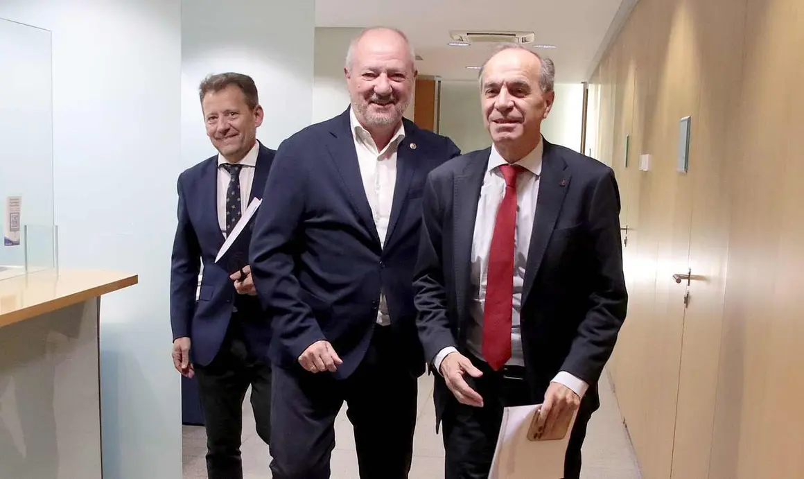 La Federación Leonesa de Empresarios, Fele, presenta al elegido como Empresario del Año 2025, Ignacio Tejera, de Temón Inversiones. Fotos: Peio García