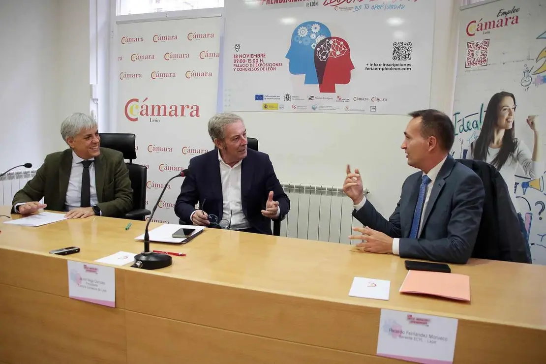 El Presidente de la Cámara de León, Javier Vega Corrales, el Delegado Territorial de la Junta de Castilla y León, Eduardo Diego Pinedo y el Gerente Provincial del ECYL, Ricardo Fernández Morueco presentan la VII Edición de la Feria de Empleo, Innovación y Emprendimiento de León