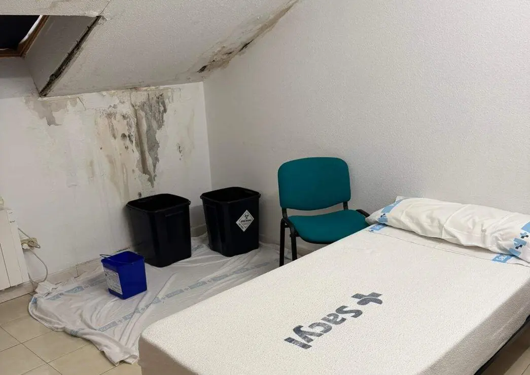 CCOO exige soluciones urgentes ante el "grave deterioro" del centro de salud de Cistierna. Foto: CCOO