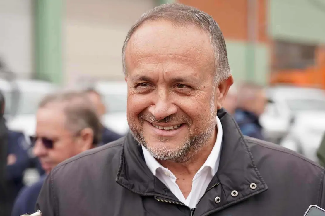 El presidente de la Diputación de León, Gerardo Álvarez Courel, y el vicepresidente, Roberto Aller, presentan el Plan de Vialidad Invernal 25/26